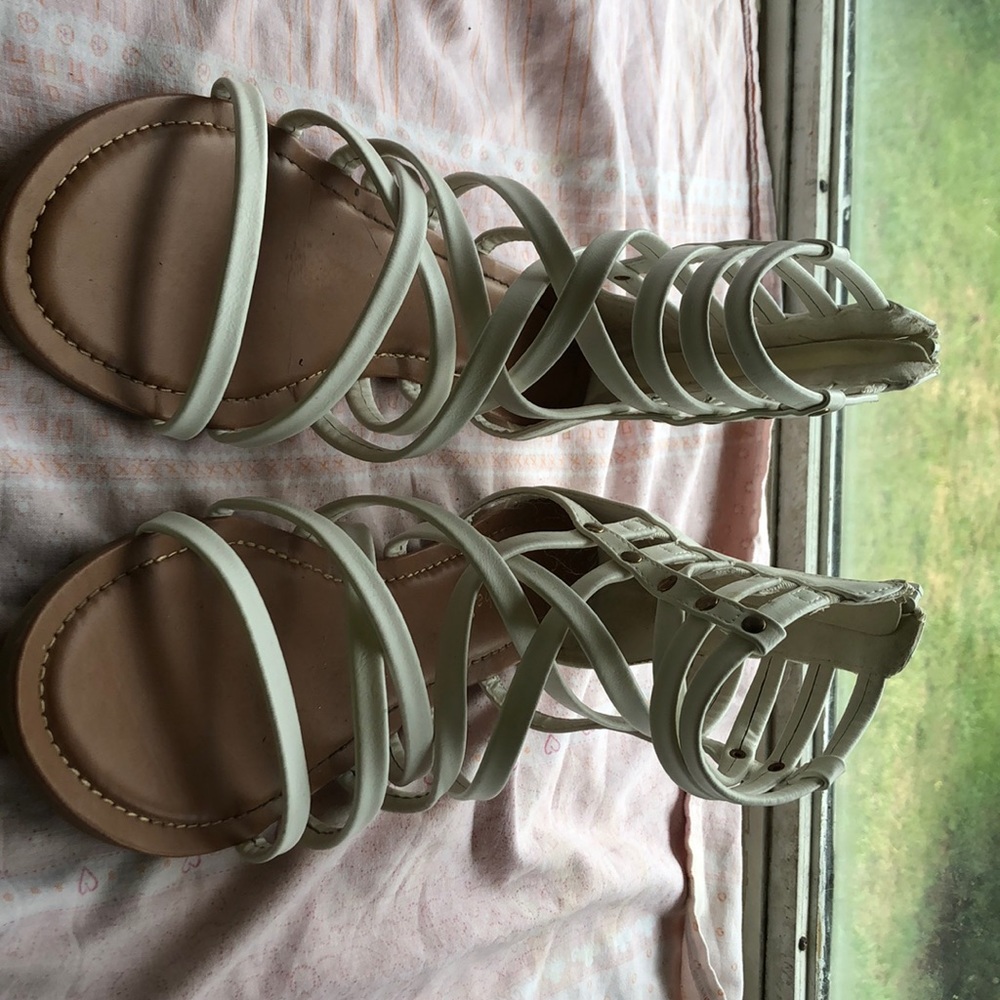 White Sandals (women’s)